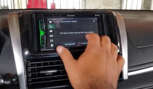 Cómo configurar mando volante a radio pioneer