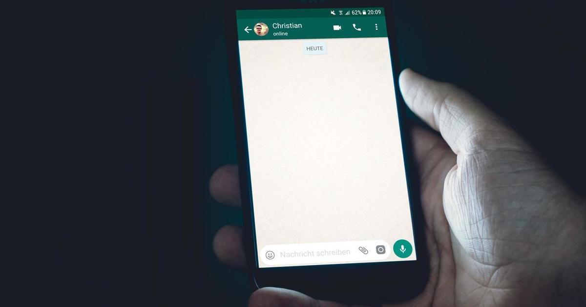 WhatsApp limita mensajes a desconocidos para reducir spam