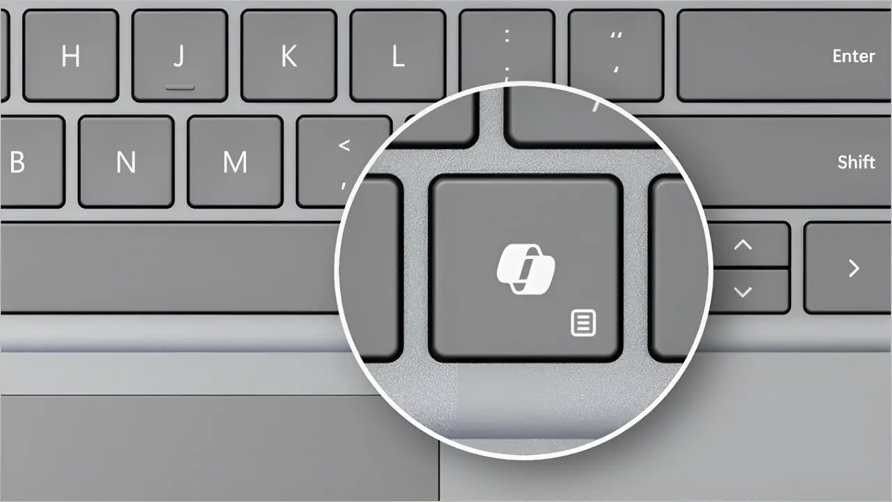 Portátil con tecla Copilot en Windows 11 Portátil con tecla Copilot en Windows 11